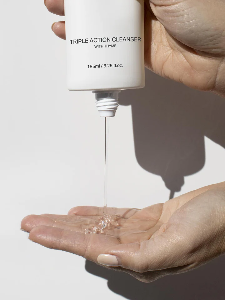Triple Action Cleanser van ALPHA-H bij YOURSKIN in Apeldoorn