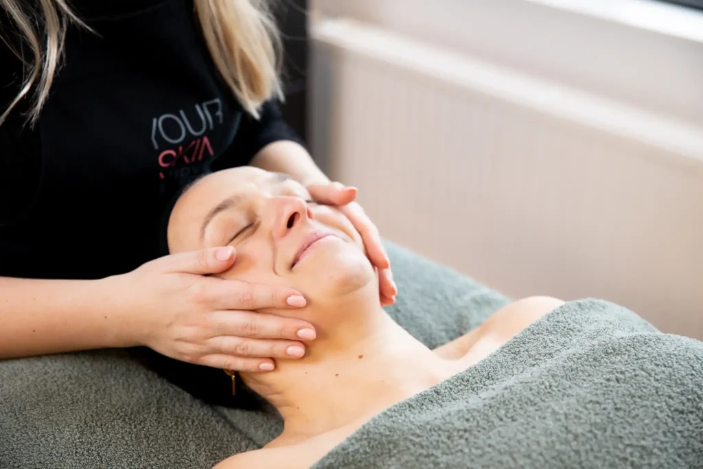 Gezichtsbehandeling bij schoonheidssalon Apeldoorn